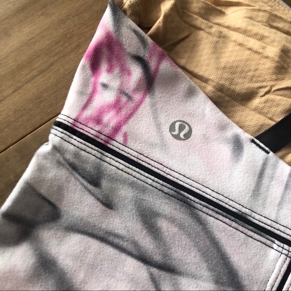 Lululemon Get Focused tank - Unicorn Tears - Picture 4 of 5